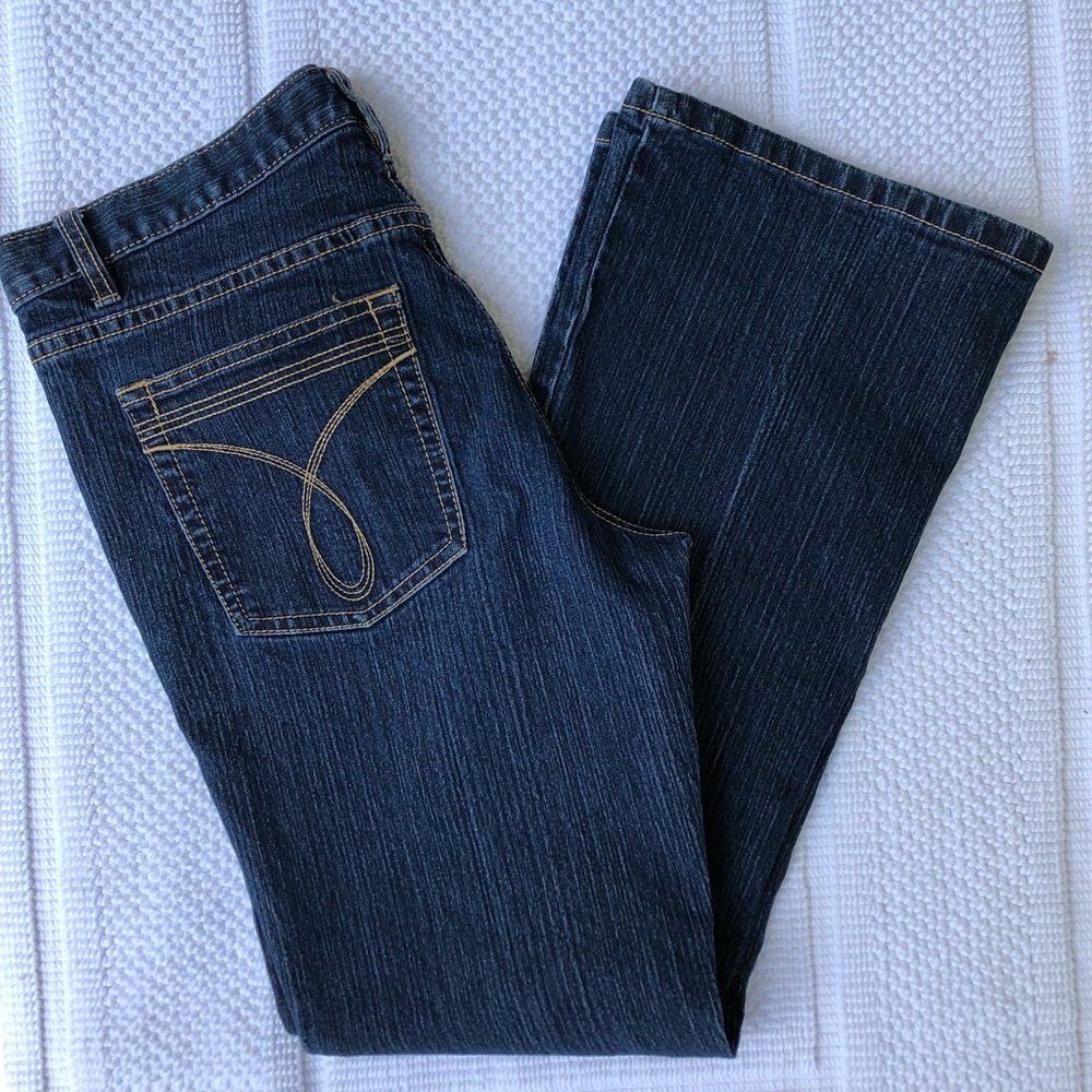 VTG Calvin Klein Boot Cut Mid-Rise Size 6 or S Jeans 28” Inseam or Short